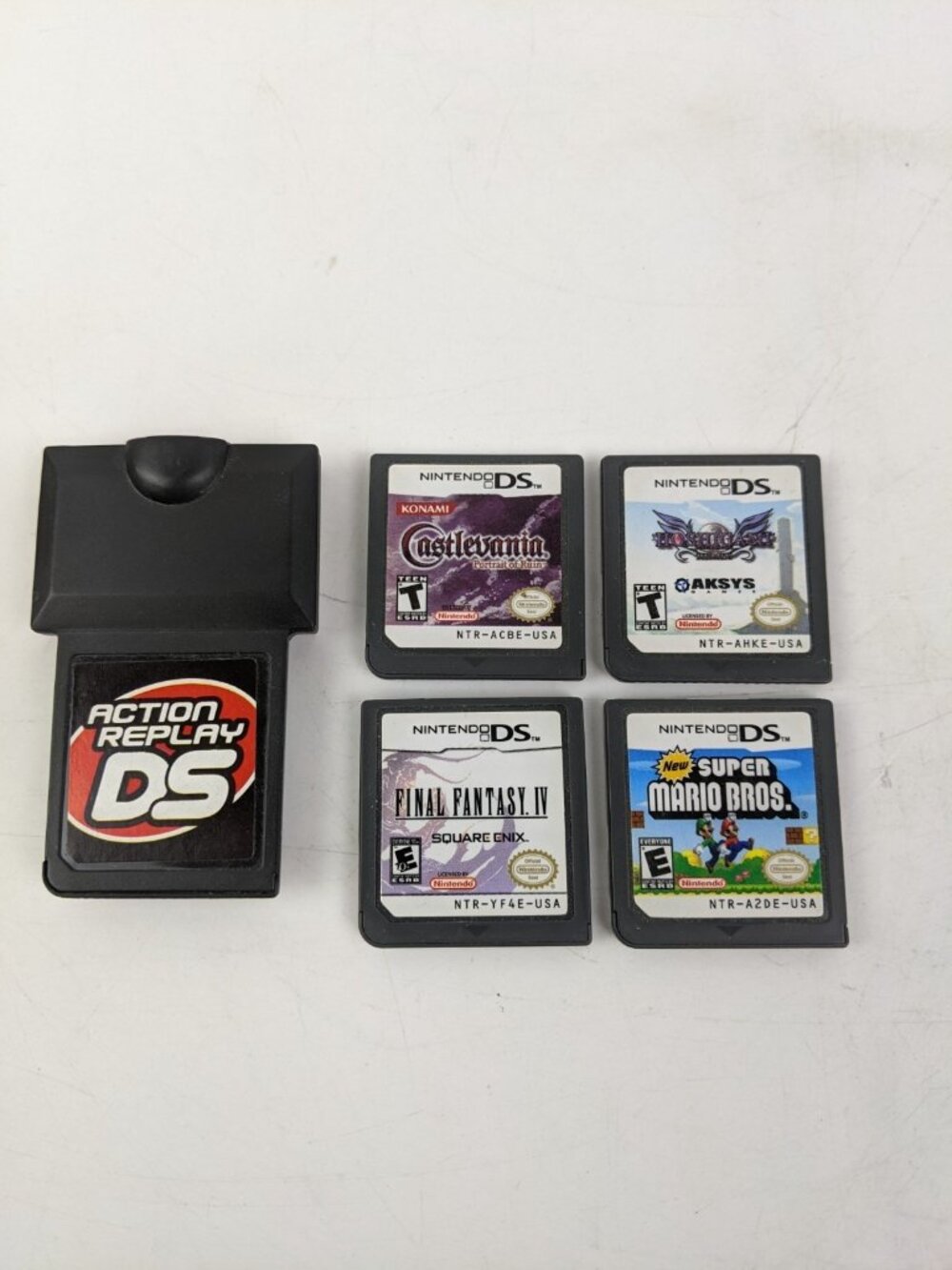 Nintendo DS Game Lot Action Replay Final Fantasy IV Super Mario Bros Castlevania